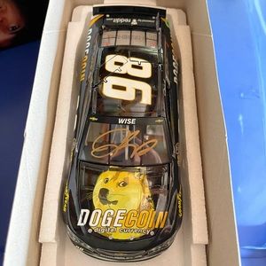 Josh Wise AUTO Dogecoin RARE